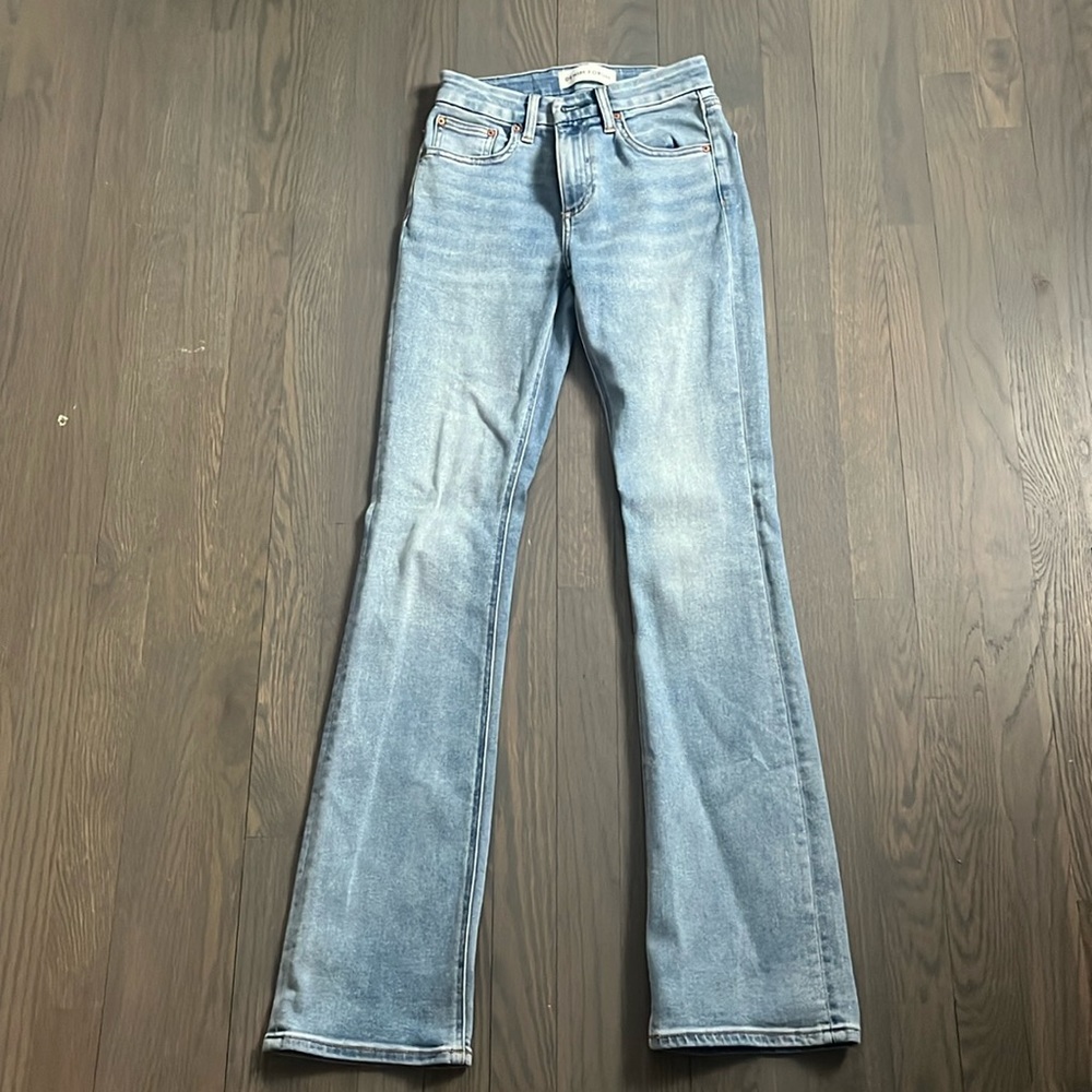 Aritzia Denim Forum The 90’s Lexi Lo-rise Bootcut Jean
